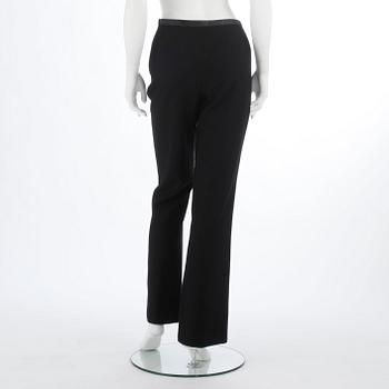 CHANEL, a pair of black and cashmere wool pants. Size 36.