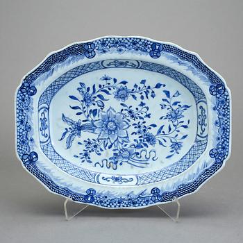 TERRINFAT, porslin, Kina, Qianlong, 1736-1795.