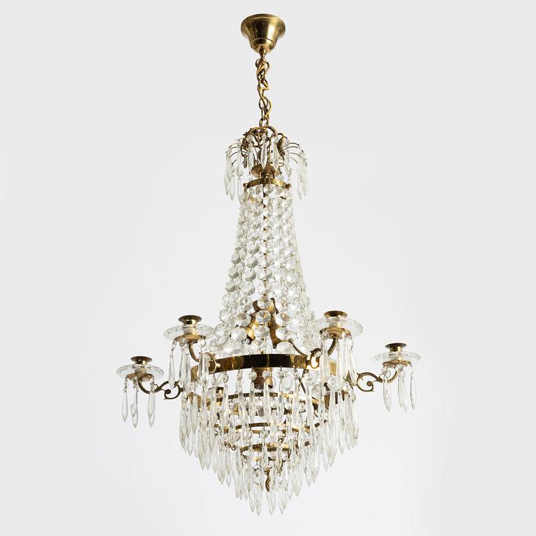 A chandelier, first half of the 20th century.