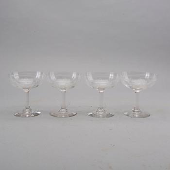 CHAMPAGNEKUPOR / CHAMPAGNEGLAS, 11 st, glas, 1900-talets första hälft.