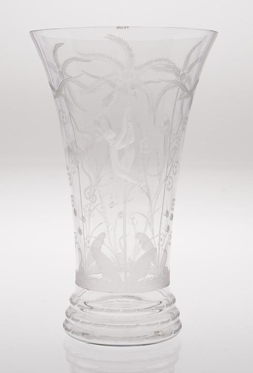 An Edward Hald engraved glass vase, Orrefors 1925.