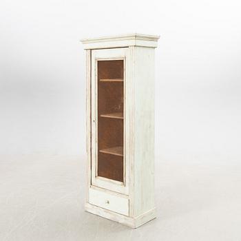 Cabinet, 20th century.