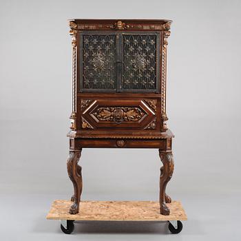 BARSKÅP, orientaliskt, 1900-talets andra hälft.