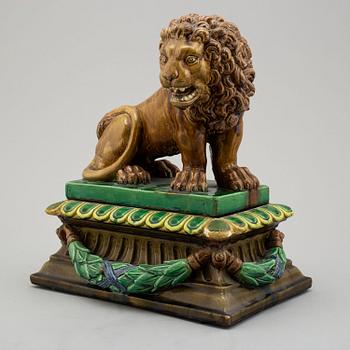 FIGURINE / SCULPTURE, majolica, 19th century.