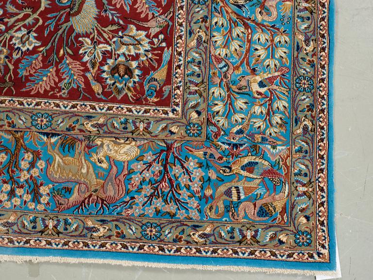 OLD ISFAHAN FIGURAL. 218 x 164 cm.