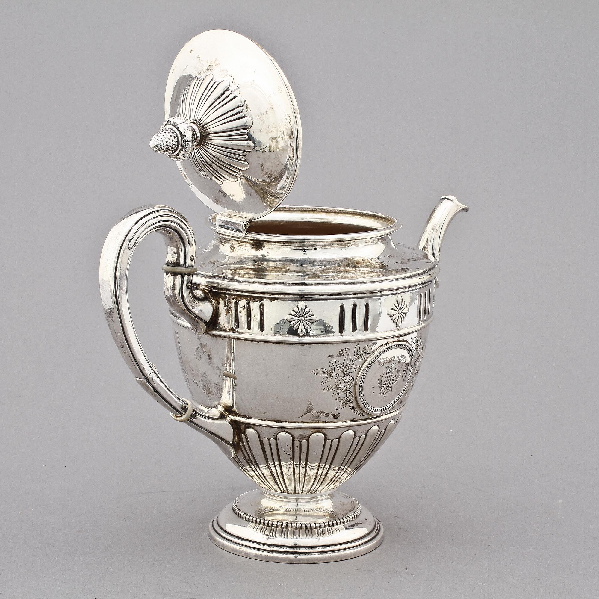 KANNA, silver, M.H Wilkens & Söhne, Tyskland, 1900-tal. Vikt 680g.