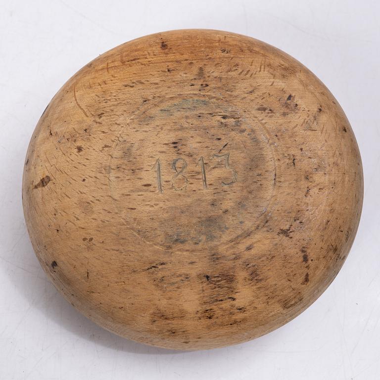 Svarvaskar, fem stycken, allmoge, 1800-tal.