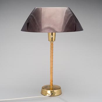 LISA JOHANSSON-PAPE, A TABLE LAMP. Senator. Manufactured by Orno, 1950s.