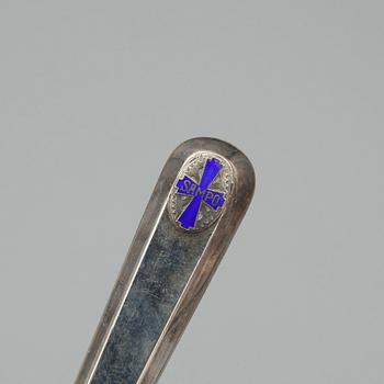 PARTI SILVER, bl.a Gösta Helenius, Åbo, 1938, vikt exklusive delar innehållandes metall ca 323 gram.