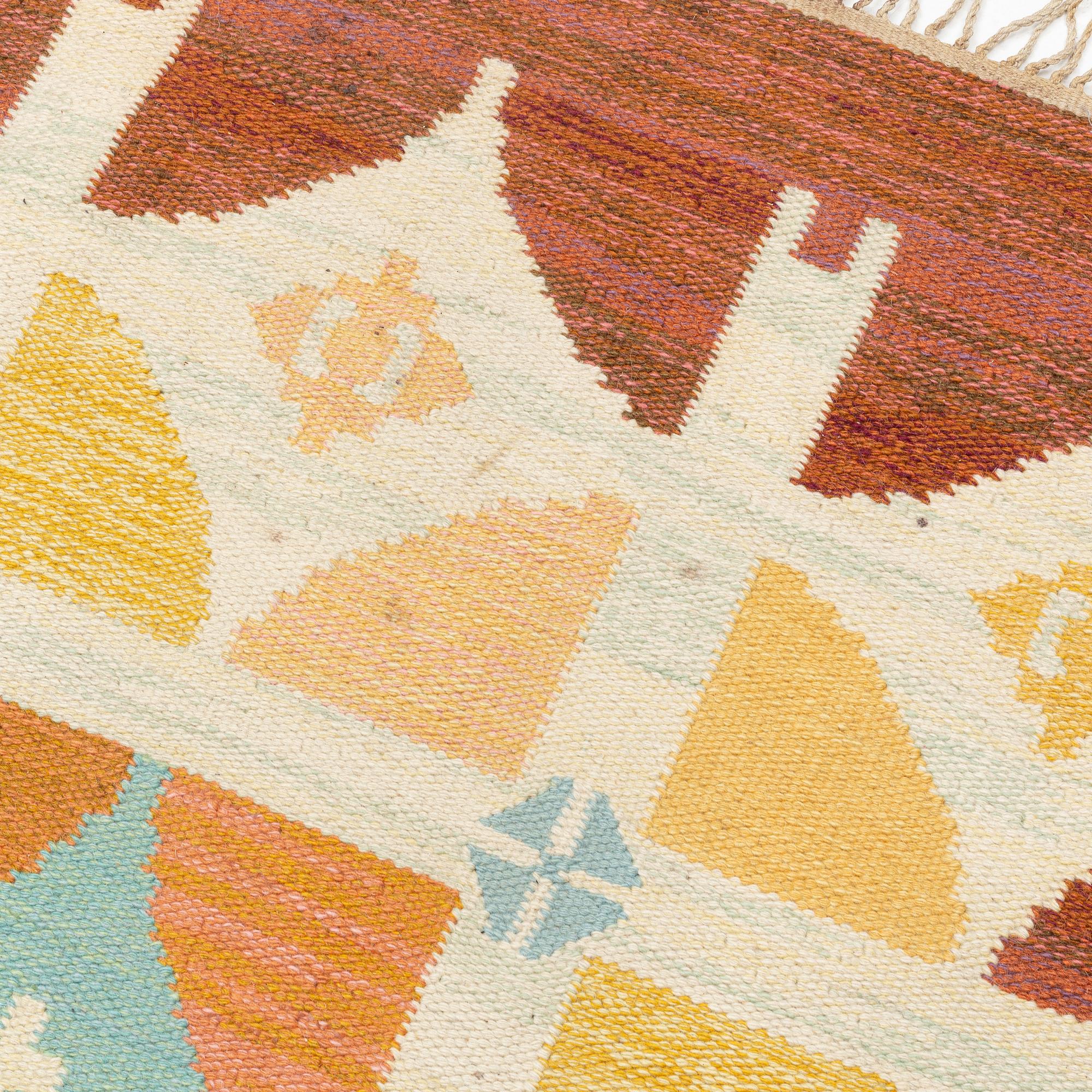 A flatweave by Britta Rendahl Ljusterdal, ca 235 x 165 cm.