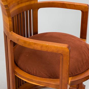 Frank Lloyd Wright, käsinojatuoleja, 4 kpl, mallinumero 606, ”Barrel”, Cassina.