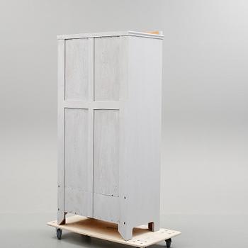 KLÄDSKÅP, 1900-talets början.