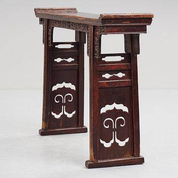 An altar table, Qing dynasty.