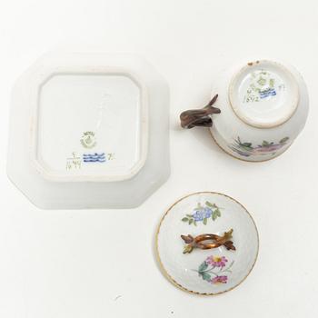 Royal Copenhagen, 19 cream cups with saucers, “Sachsisk Blomst”, Denmark, 1890–1922.