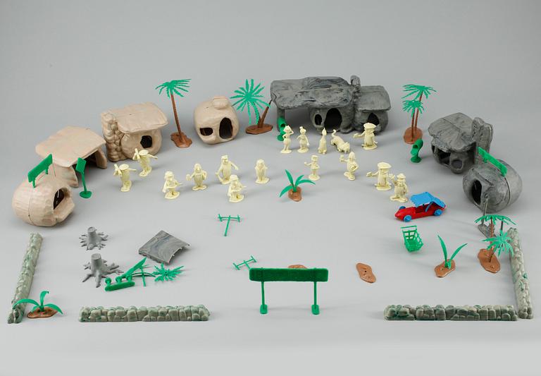 THE FLINTSTONES PLAY SET, plast, "Bedrock", 1900-talets mitt.