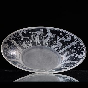 A Simon Gate engraved glass bowl and stand, Orrefors 1929.