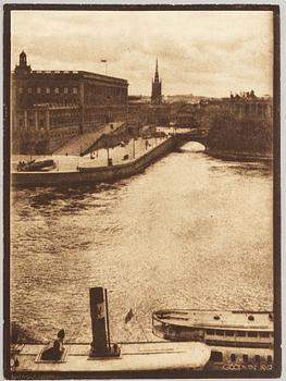 Henry B. Goodwin, två fotogravyrer ur boken Vårt vackra Stockholm signerad i negativet. Strömmen och Strandvägen 7.