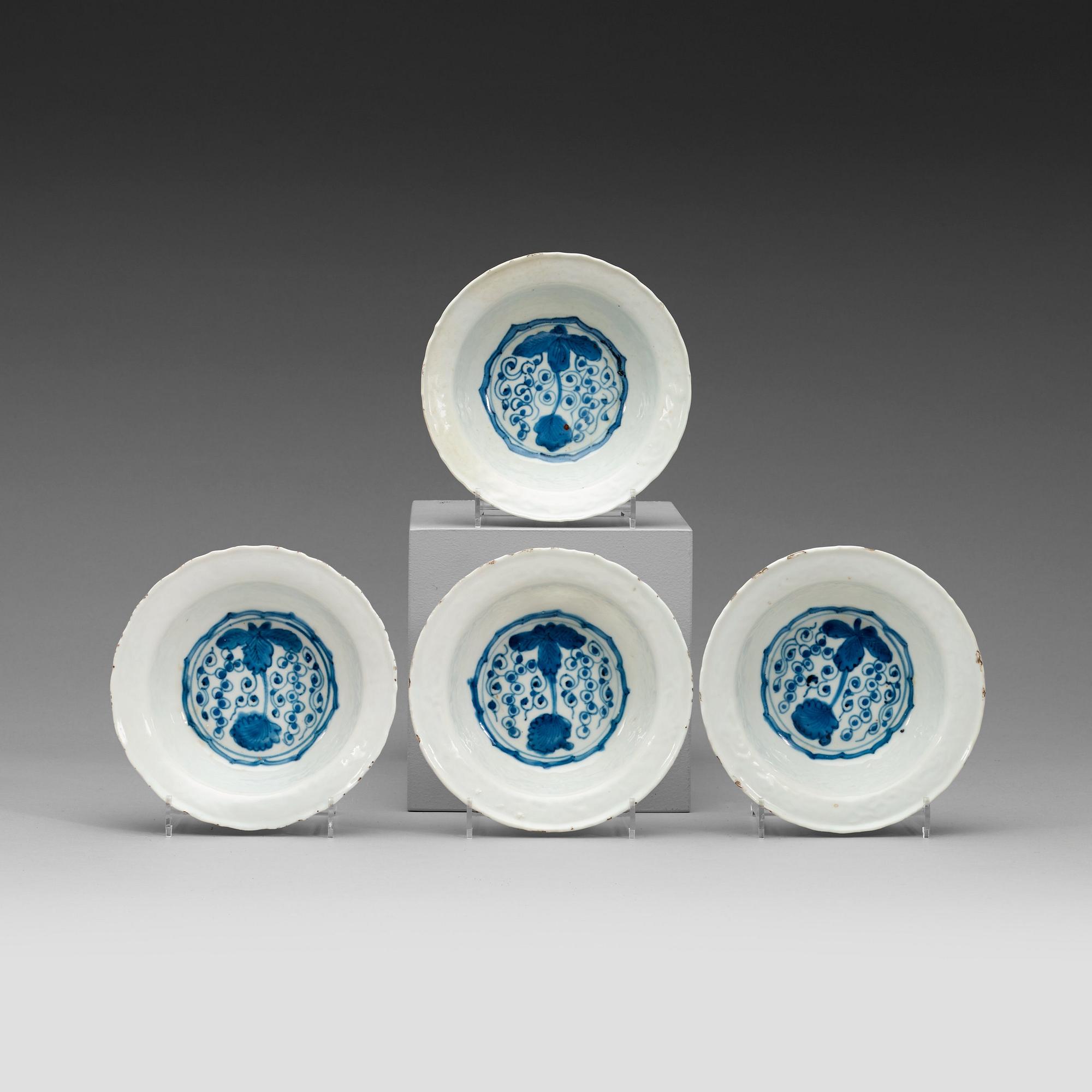 A set of four blue and white bowls, Ming dynasty Wanli (1572-1620).