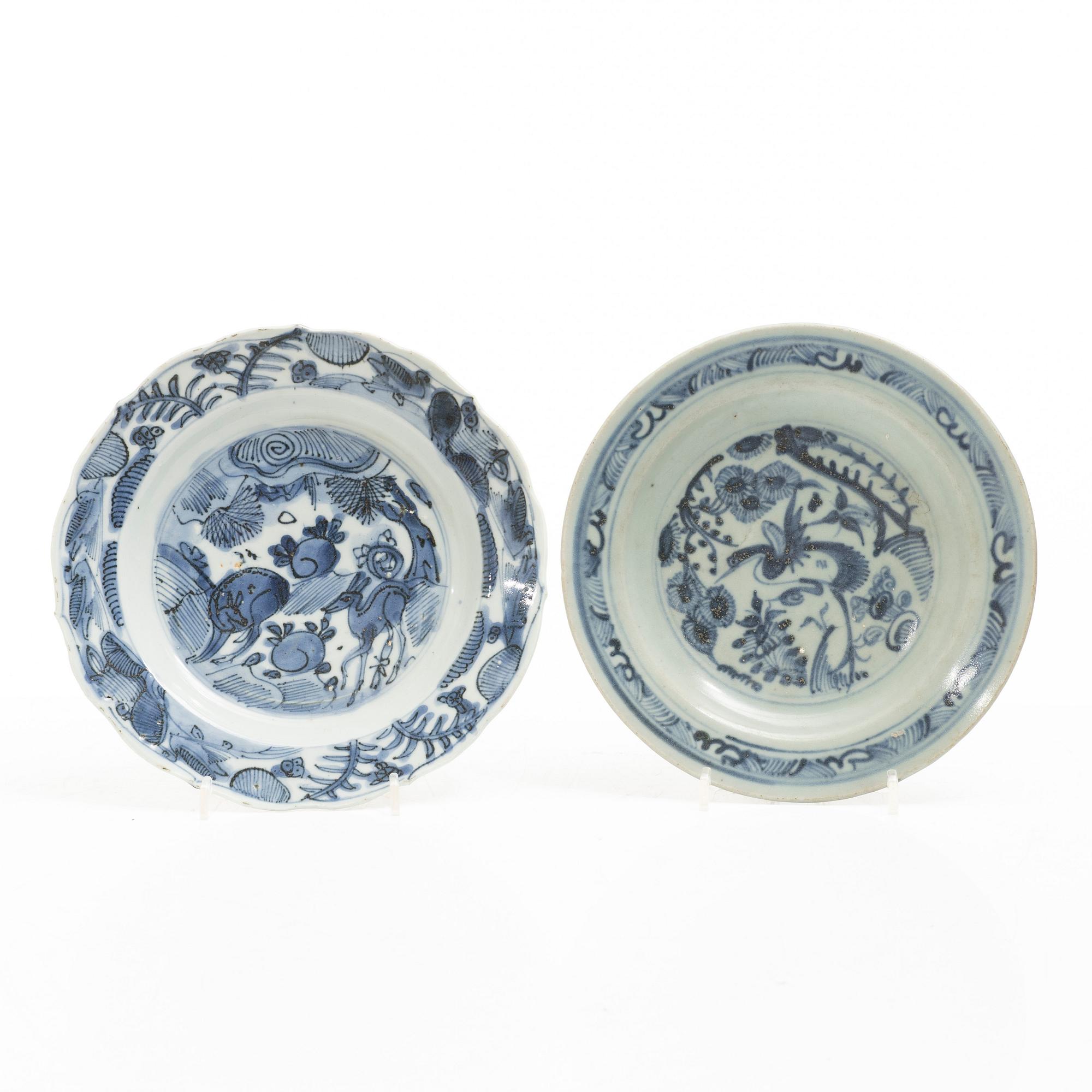 Tallrikar, 2 st, porslin, Kina, Mingdynastin, 1600-tal (1368-1644).