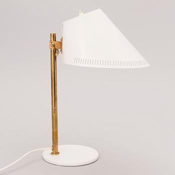 PAAVO TYNELL, bordslampa, modell 9227, Idman 1900-talets mitt.