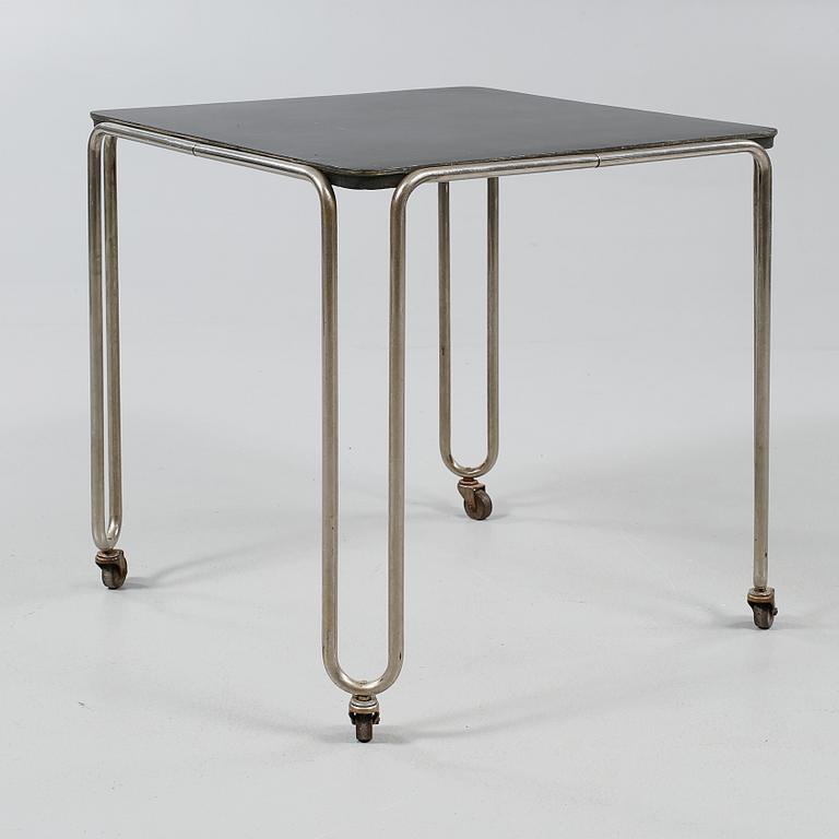 BORD, 1900-talets första hälft.
