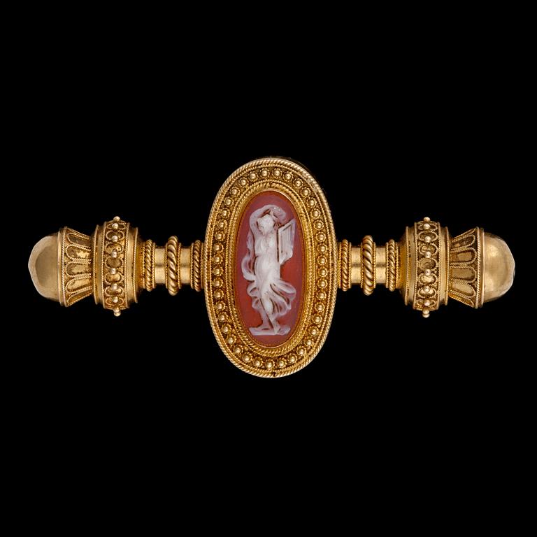 A Empire style, carved agat cameo, brooch.