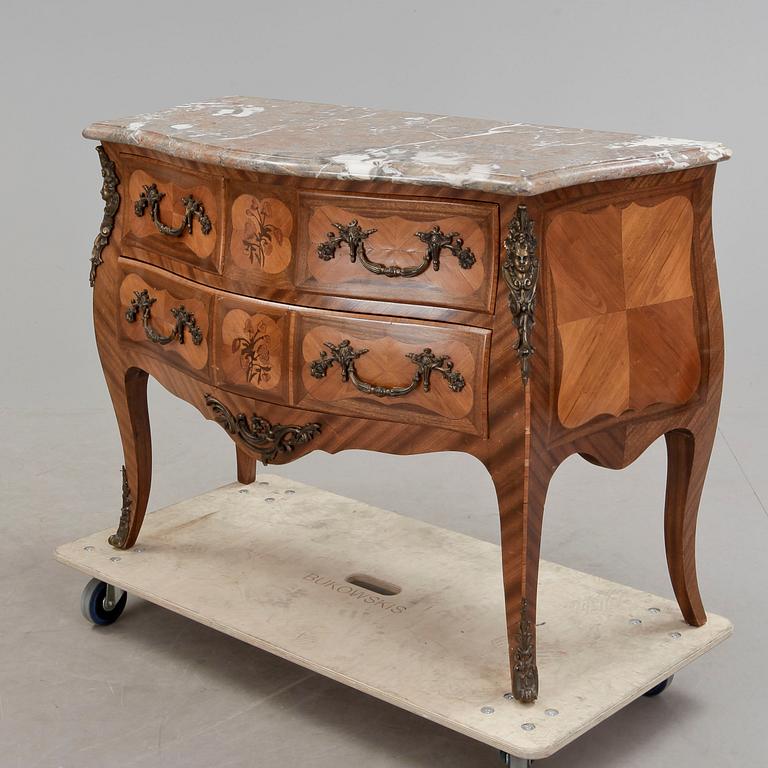 BYRÅ, Louis XV-stil, Frankrike, 1900-tal.