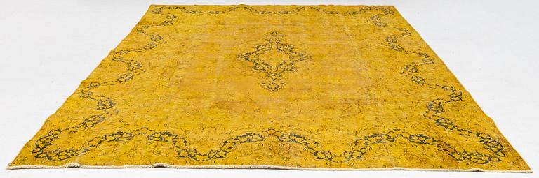 Rug, so-called vintage, approx. 412 x 300 cm.
