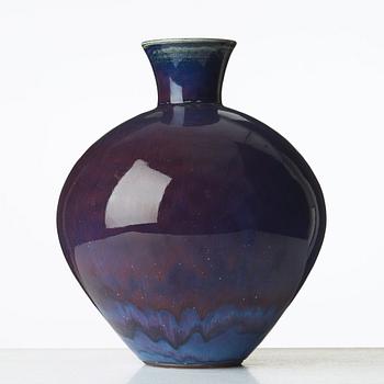 Berndt Friberg, a stoneware vase, Gustavsberg studio, Sweden 1974.