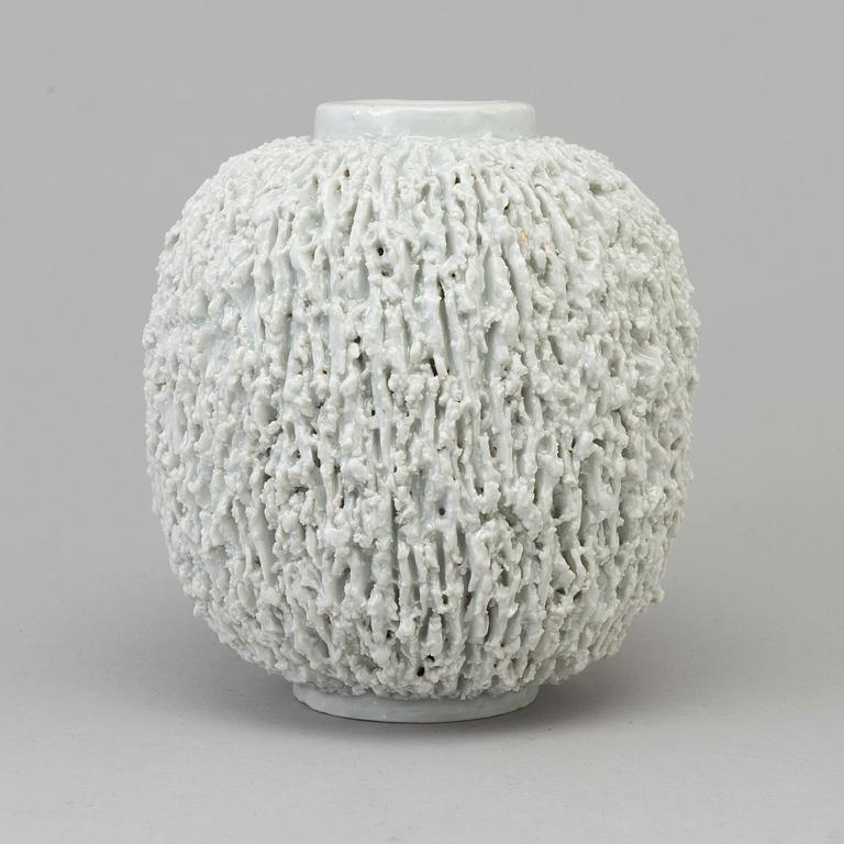 GUNNAR NYLUND, a stoneware vase from Rörstrand.