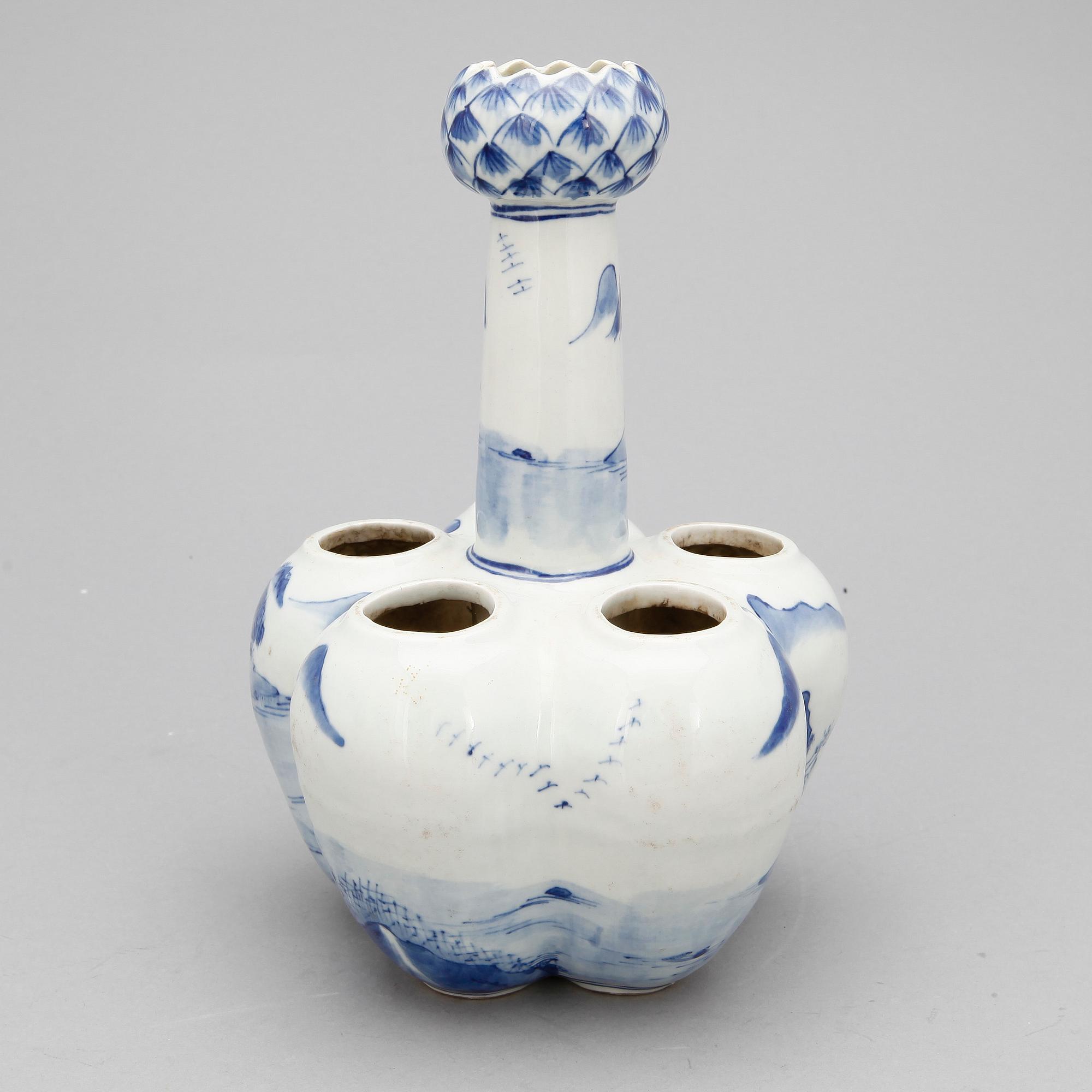 TULPANVAS, porslin Kina Kangxistil, 1900-tal.