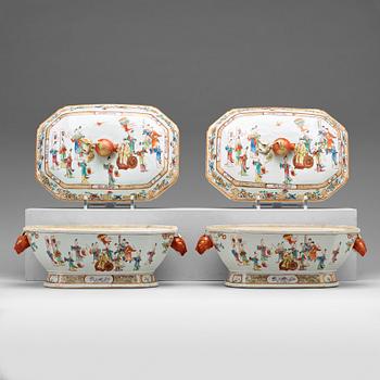 720. A pair of famille rose tureens with covers, Qing dynasty, Qianlong (1736-95).