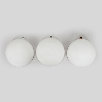 Paavo Tynell, a set of three mid-20th century ceiling lamps, 3, model 80113 (80112-25), Idman.