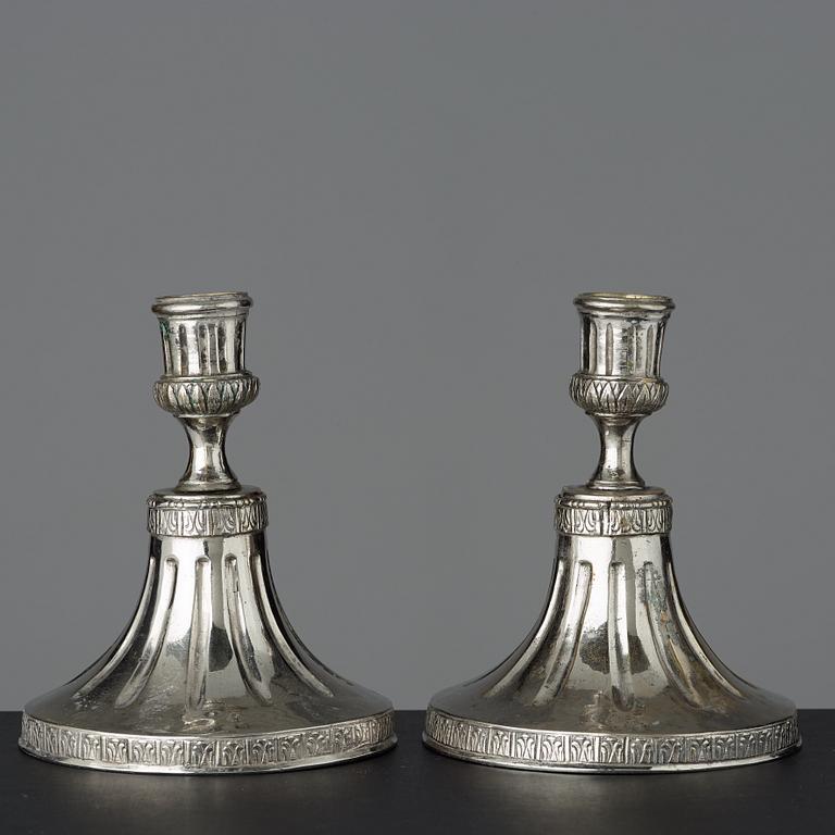 LJUSSTAKAR, ett par, gustavianska, 1700-talets slut.