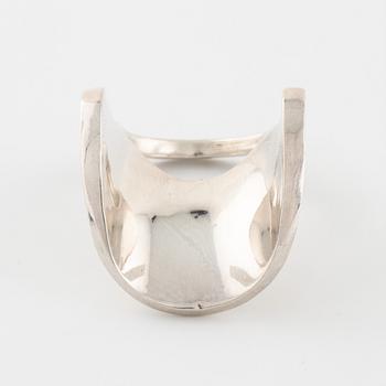 PEKKA PIEKÄINEN, a ring, made in Kultaseppä, Åbo 1973.