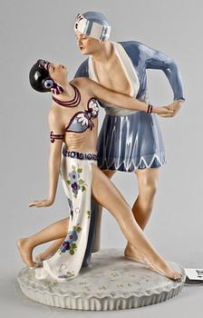 FIGURIN, porslin, Royal Dux, Tjeckoslovakien, 1900-talets första hälft.