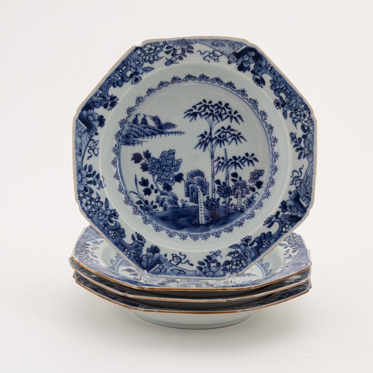 A set of four blue and white plates, Qing dynasty, Qianlong (1736-95).