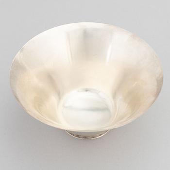 Wiwen Nilsson, a sterling silver bowl, Lund 1968. Signed.