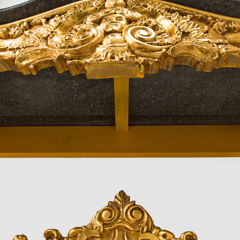 Mirror with console table, Baroque style, late 20th century.