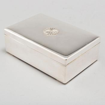 A sterling silver box, by K. Hattori & Co, Japan.
