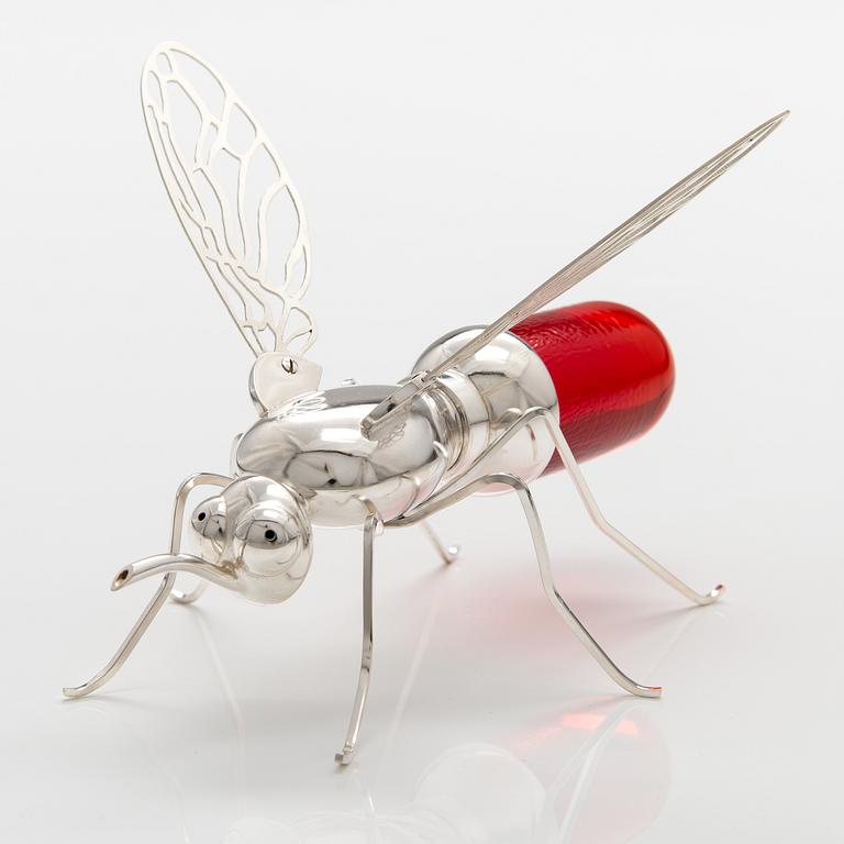 A sterling silver and glass pepper och salt caster. Ru Runeberg 2012.