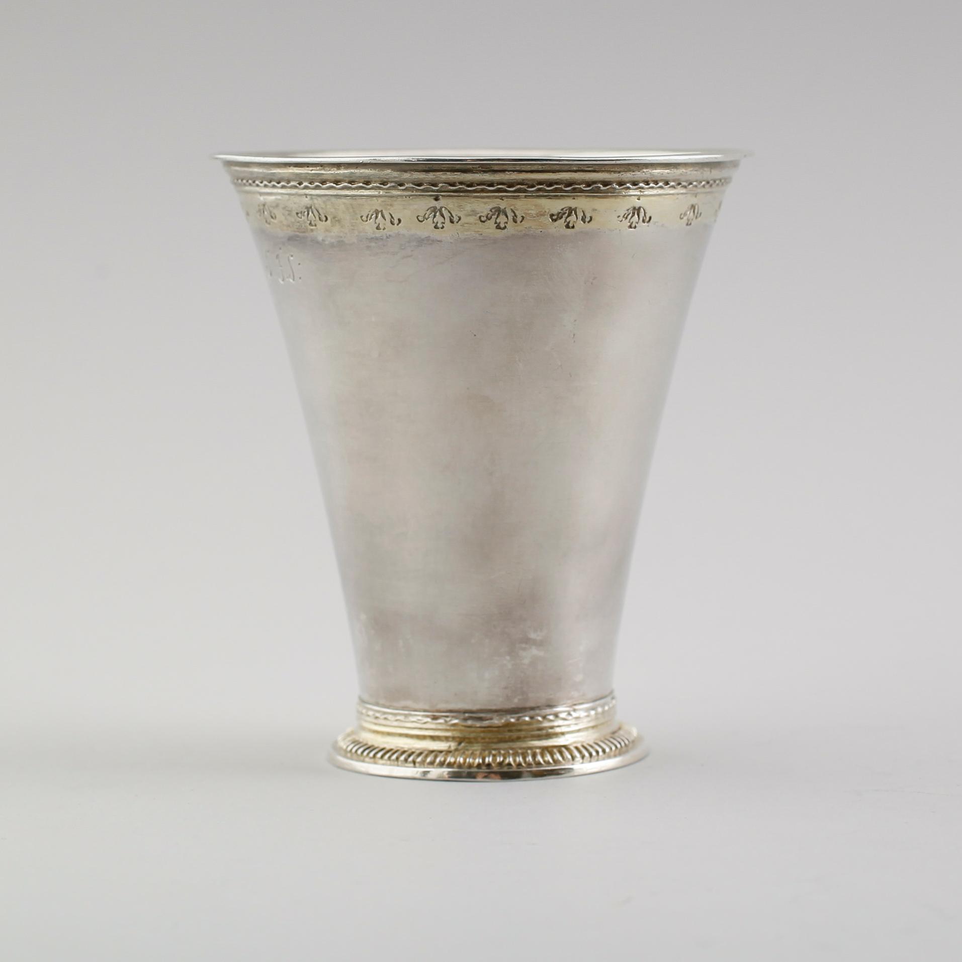 BÄGARE, silver, Thomas Beckman dy, Örebro 1776. Vikt ca 136 gram.