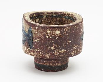 A Wilhelm Käge 'Farsta' stoneware bowl, Gustavsberg studio 1958.