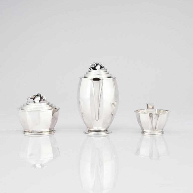 Atelier Borgila, kaffeservis, tre delar, Stockholm, 1947, gesällprov av K-E Löfman, sterling silver.