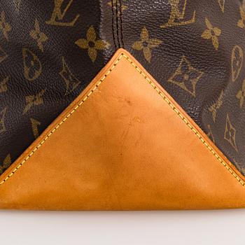 Louis Vuitton, A Monogram 'Cabas Mezzo' Bag.