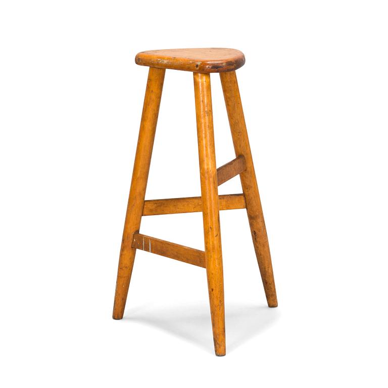 Ilmari Tapiovaara, jakkara, "Elli" Keravan Puuteollisuus 1940-luvun loppu.