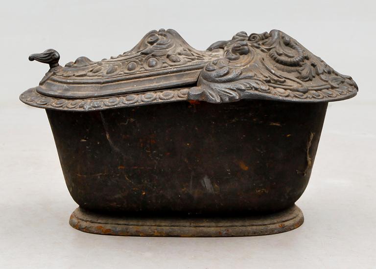 KOLBOX, gjutjärn, 1800-tal.