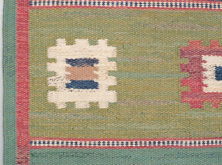 Märta Måås-Fjetterström, a runner, "Grön äng", flat weave, ca 284,5 x 94,5 cm, signed AB MMF.