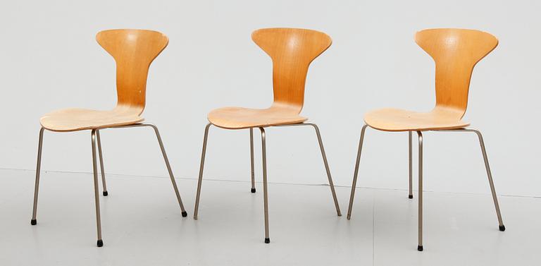 STOLAR, 3 st, modell 0963, "Hammarhaj", Arne Jacobsen för Fritz Hansen, 1900-talets mitt.