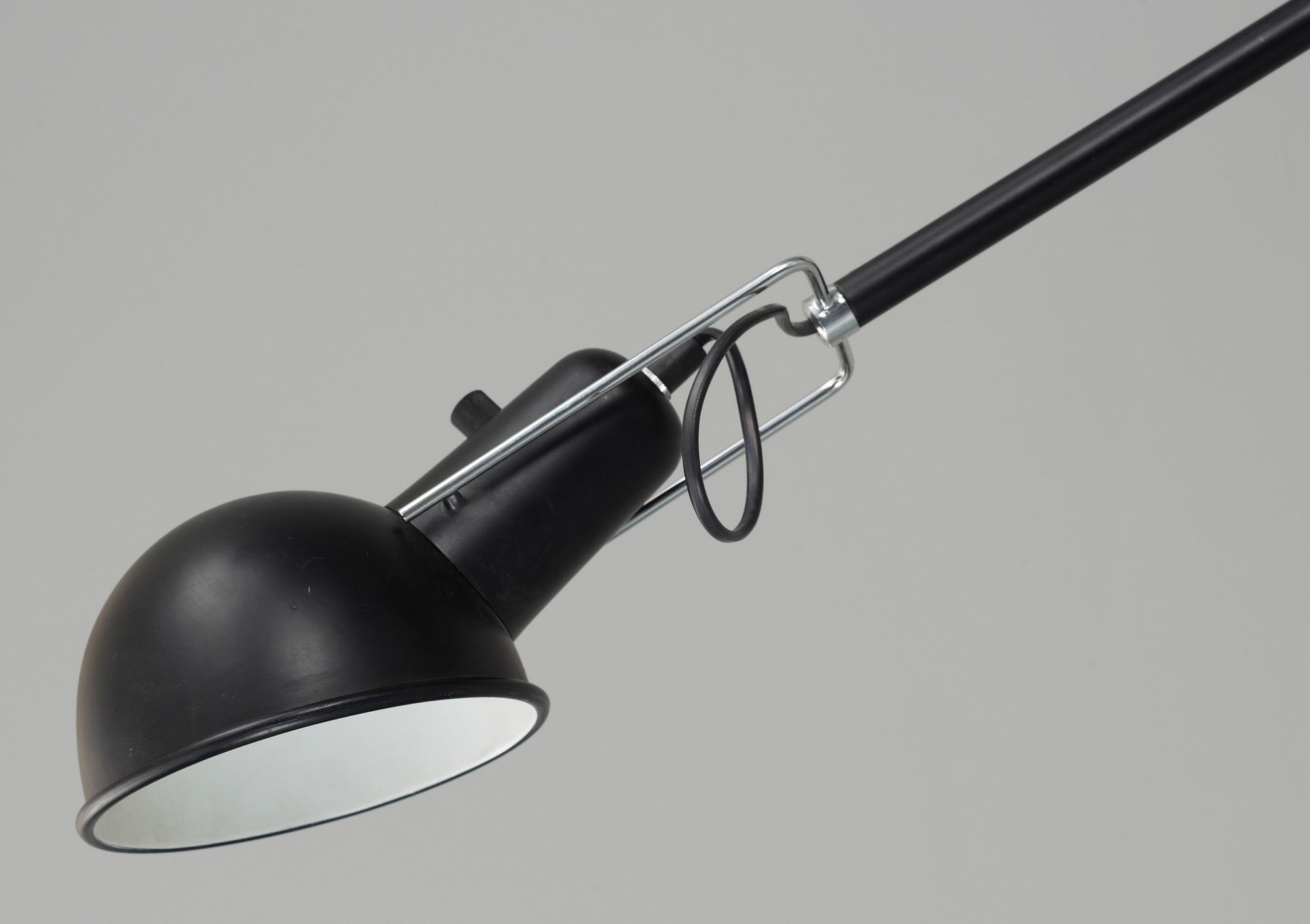 VÄGGLAMPA, formgiven av Paolo Rizzato för Arteluce, Italien, formgiven 1973.